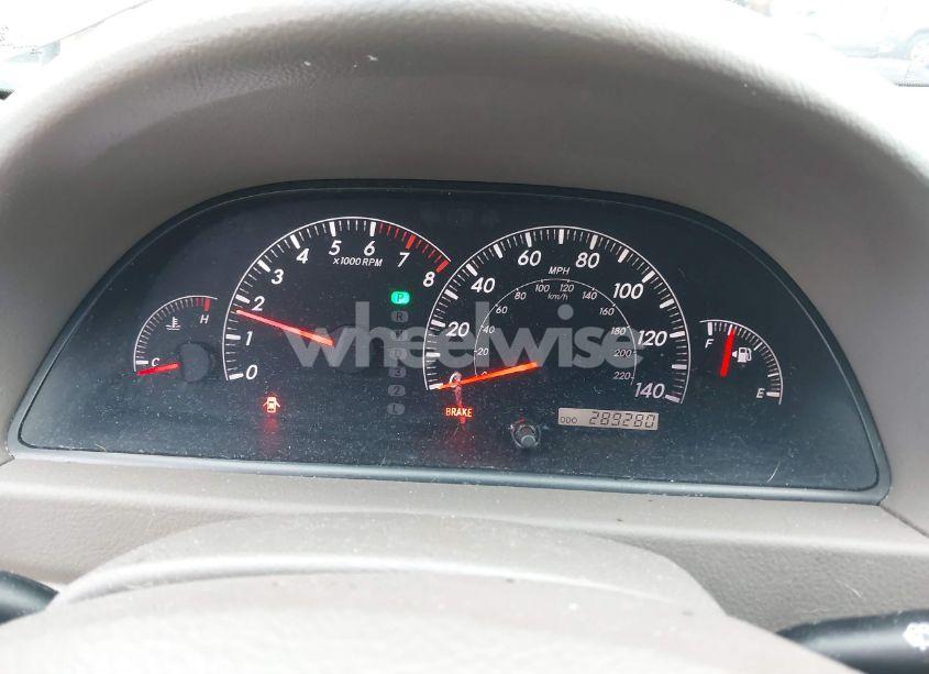 Photo 7 of 2005 Toyota Camry LE (VIN 4T1BE32K35U555837)