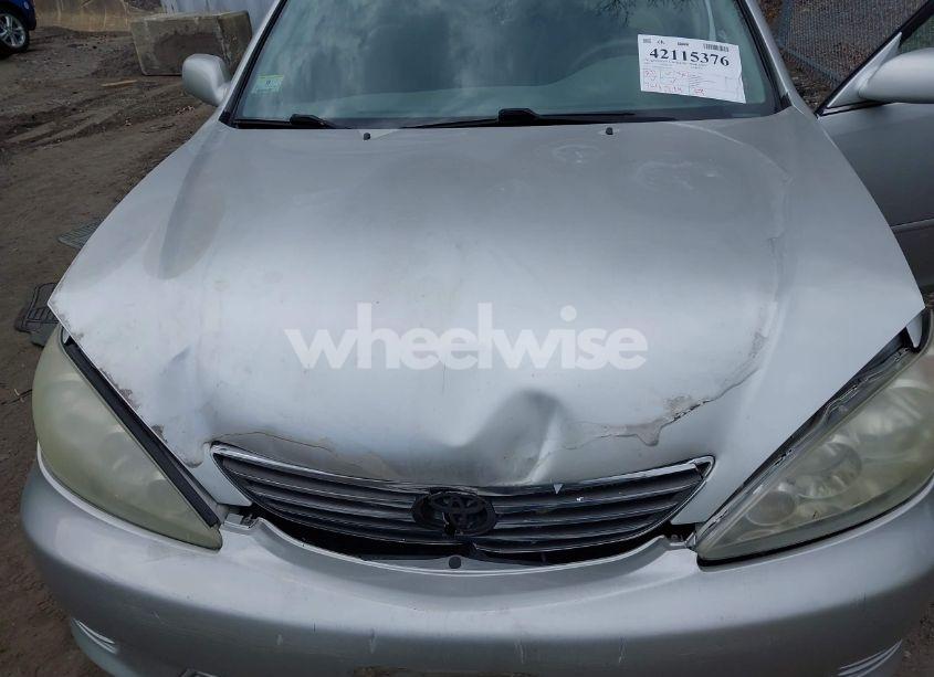 Photo 10 of 2005 Toyota Camry LE (VIN 4T1BE32K35U558947)
