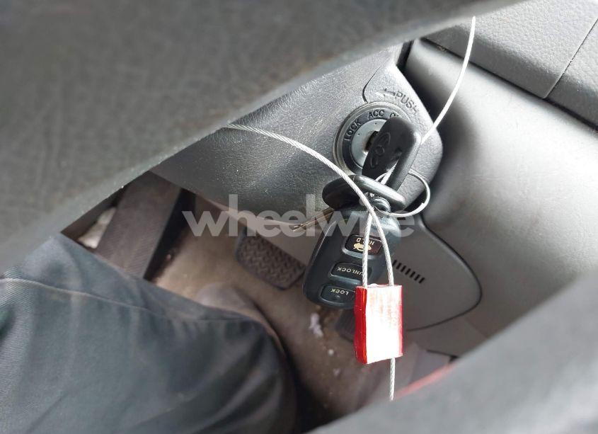 Photo 11 of 2005 Toyota Camry LE (VIN 4T1BE32K35U558947)
