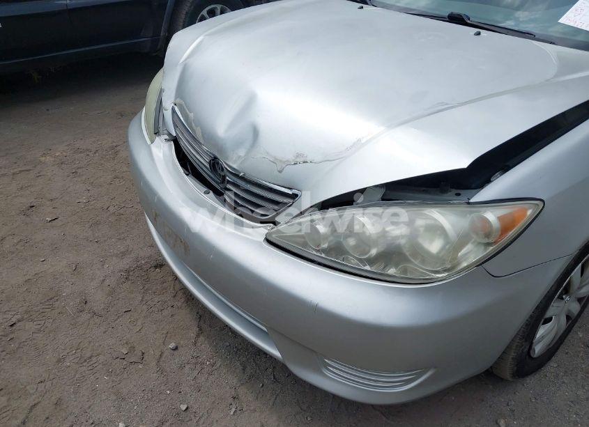 Photo 6 of 2005 Toyota Camry LE (VIN 4T1BE32K35U558947)