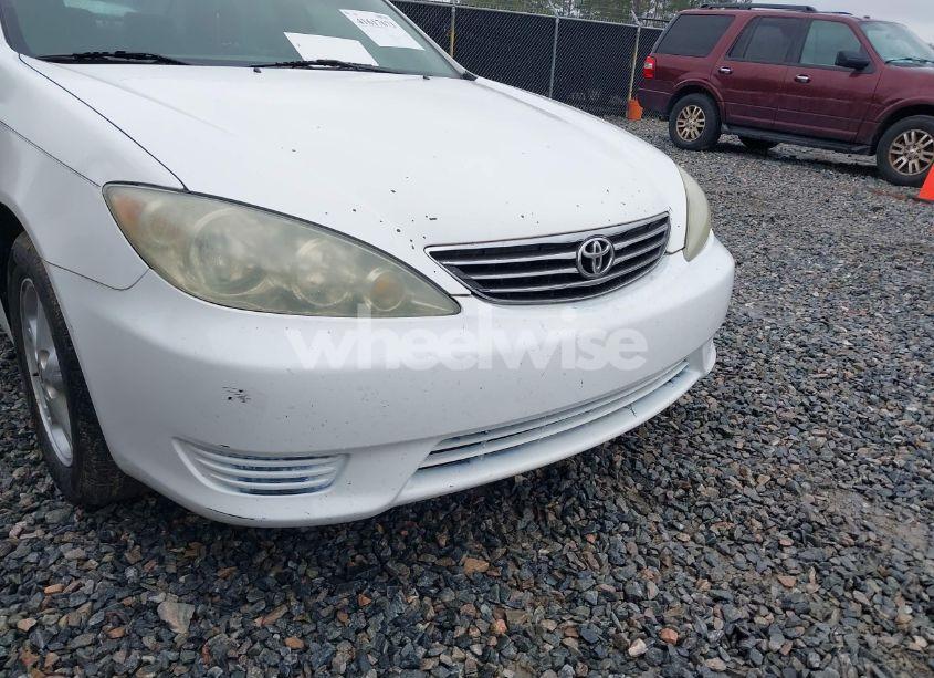 Photo 14 of 2005 Toyota Camry LE (VIN 4T1BE32K35U577708)