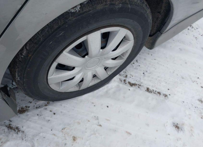 Photo 12 of 2005 Toyota Camry LE (VIN 4T1BE32K35U581371)