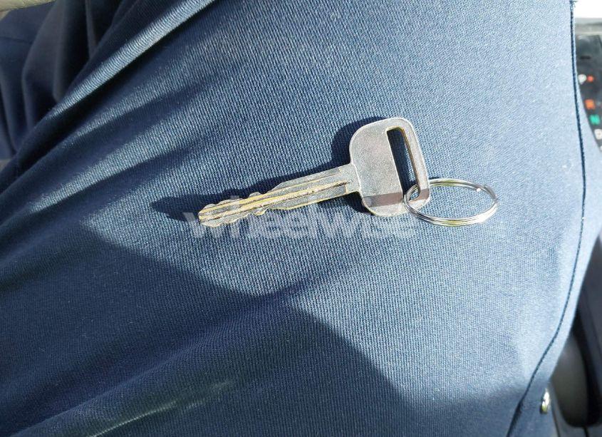 Photo 11 of 2005 Toyota Camry LE (VIN 4T1BE32K35U583878)