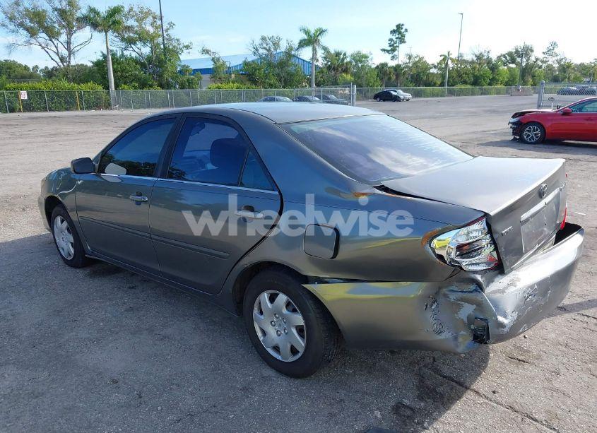 Photo 3 of 2005 Toyota Camry LE (VIN 4T1BE32K35U583878)