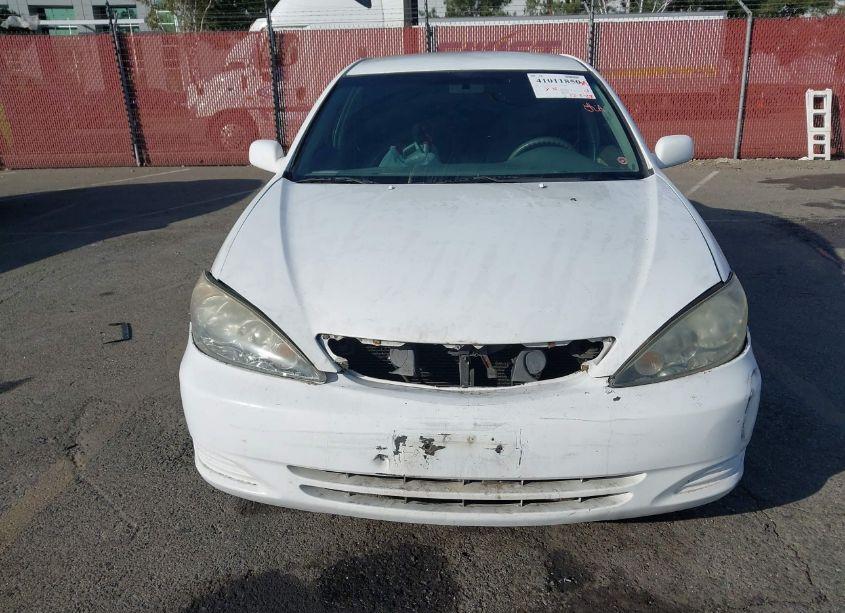 Photo 6 of 2005 Toyota Camry LE (VIN 4T1BE32K35U586070)