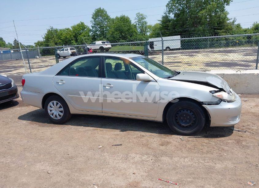 Photo 13 of 2005 Toyota Camry LE (VIN 4T1BE32K35U590944)