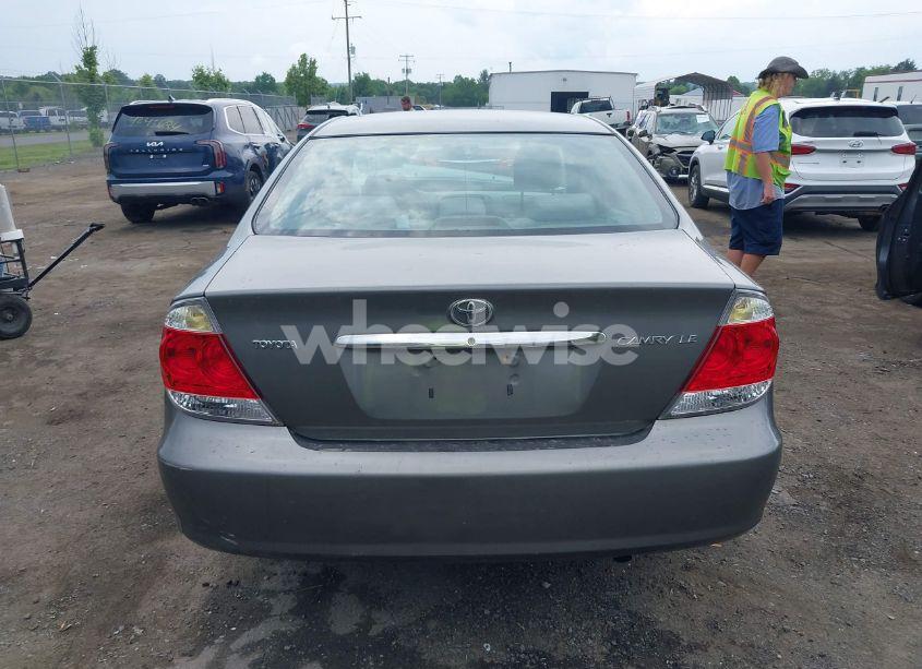 Photo 16 of 2005 Toyota Camry LE (VIN 4T1BE32K35U599742)