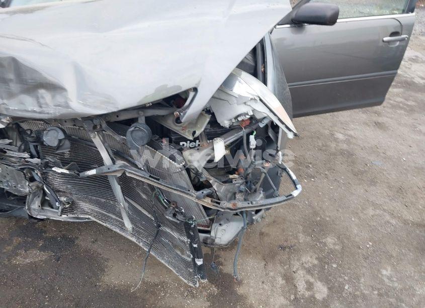 Photo 6 of 2005 Toyota Camry LE (VIN 4T1BE32K35U599742)