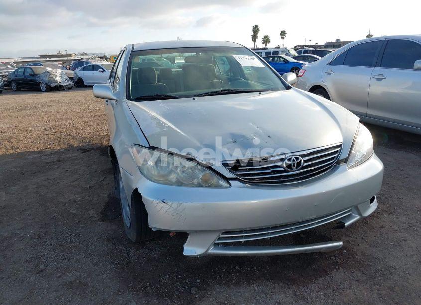 Photo 6 of 2005 Toyota Camry LE (VIN 4T1BE32K35U629371)