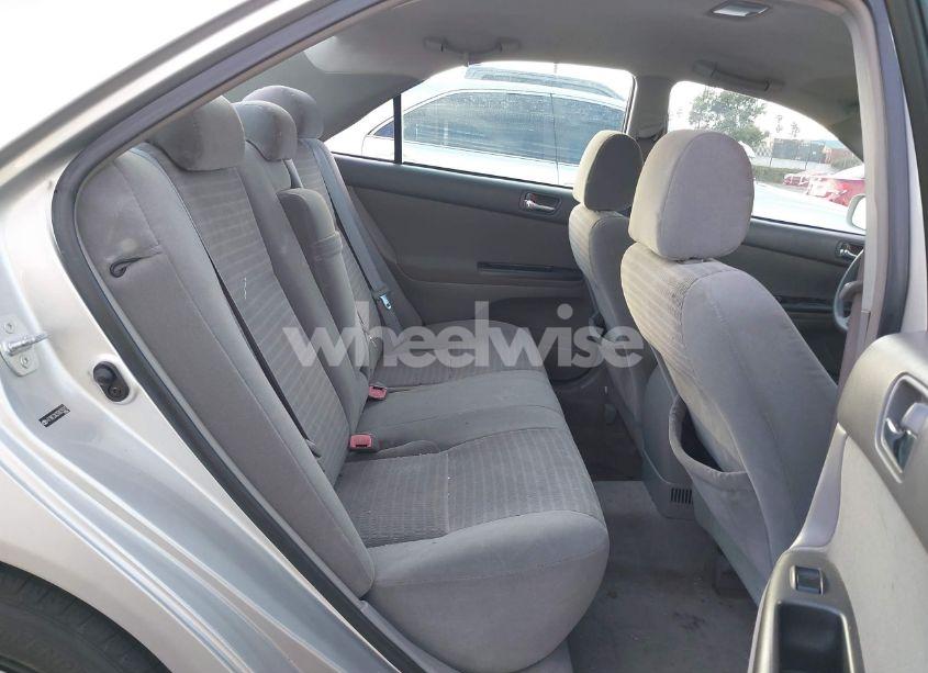 Photo 8 of 2005 Toyota Camry LE (VIN 4T1BE32K35U629371)