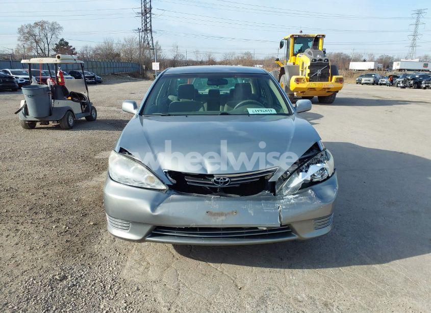 Photo 12 of 2005 Toyota Camry LE (VIN 4T1BE32K35U957552)