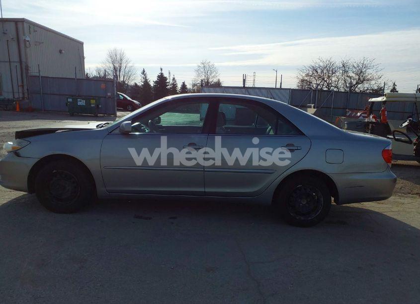 Photo 15 of 2005 Toyota Camry LE (VIN 4T1BE32K35U957552)