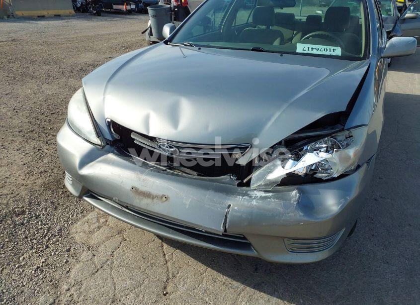 Photo 6 of 2005 Toyota Camry LE (VIN 4T1BE32K35U957552)