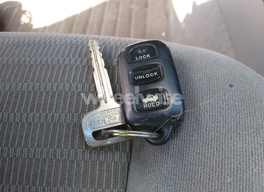 Photo 11 of 2005 Toyota Camry LE (VIN 4T1BE32K35U978160)