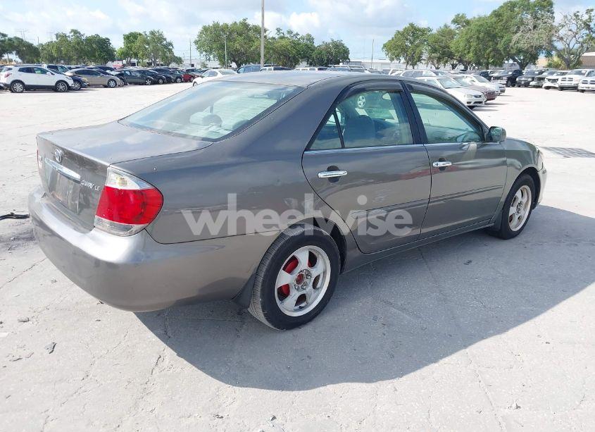 Photo 4 of 2005 Toyota Camry LE (VIN 4T1BE32K35U978160)