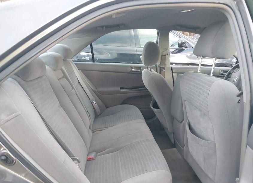 Photo 8 of 2005 Toyota Camry LE (VIN 4T1BE32K35U978367)