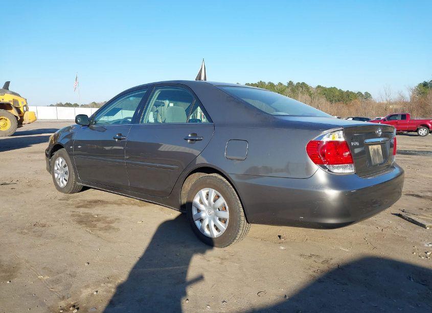 Photo 3 of 2006 Toyota Camry STD (VIN 4T1BE32K36U663991)