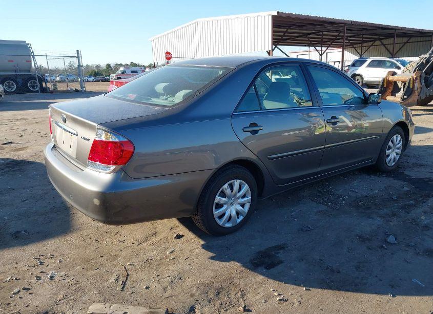 Photo 4 of 2006 Toyota Camry STD (VIN 4T1BE32K36U663991)