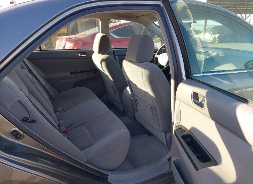 Photo 8 of 2006 Toyota Camry STD (VIN 4T1BE32K36U663991)