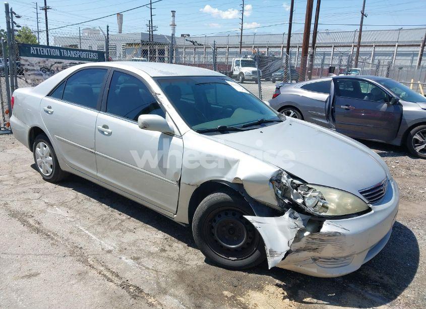 2006 Toyota Camry LE (VIN 4T1BE32K36U670715) main photo