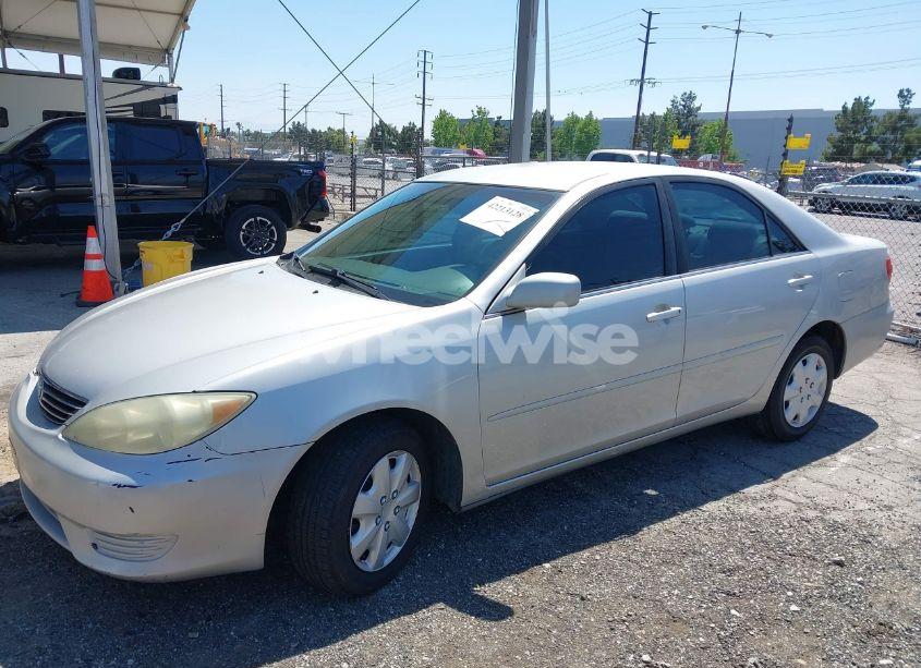 Photo 2 of 2006 Toyota Camry LE (VIN 4T1BE32K36U670715)