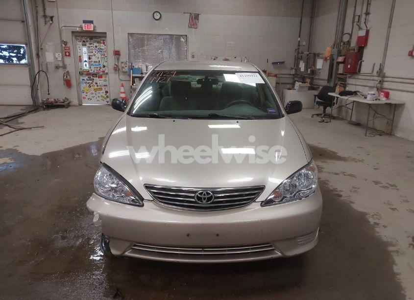Photo 12 of 2006 Toyota Camry STD (VIN 4T1BE32K36U708802)