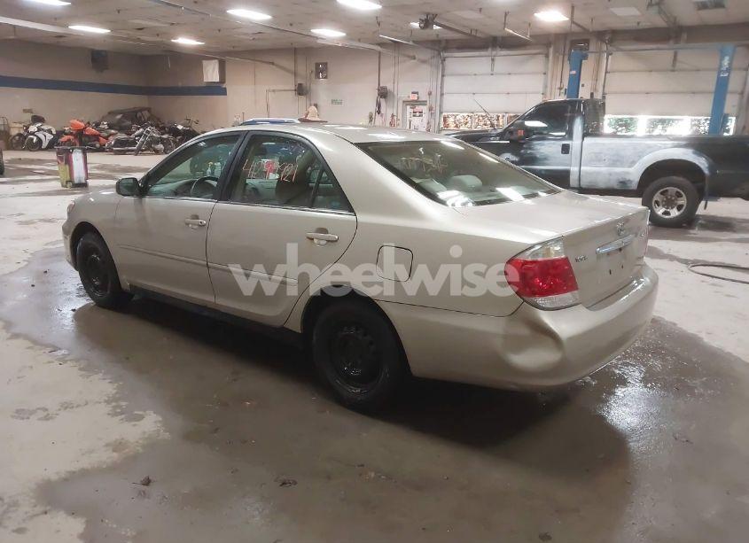 Photo 3 of 2006 Toyota Camry STD (VIN 4T1BE32K36U708802)