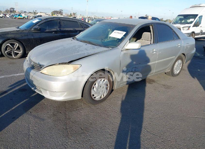 Photo 2 of 2006 Toyota Camry LE (VIN 4T1BE32K36U713787)