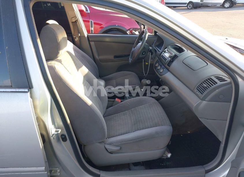 Photo 5 of 2006 Toyota Camry LE (VIN 4T1BE32K36U713787)