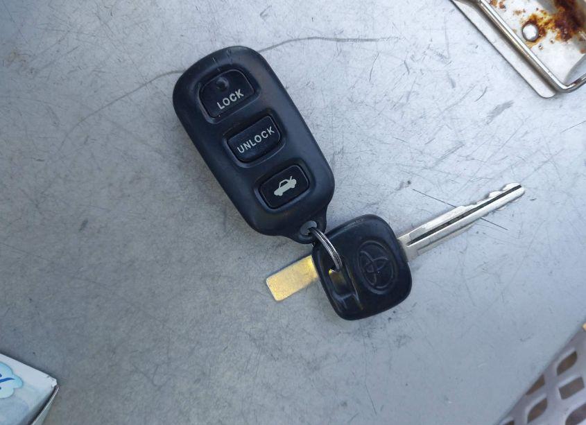 Photo 11 of 2002 Toyota Camry LE (VIN 4T1BE32K42U010208)