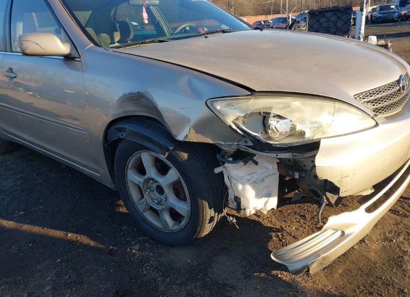 Photo 6 of 2002 Toyota Camry LE (VIN 4T1BE32K42U010208)