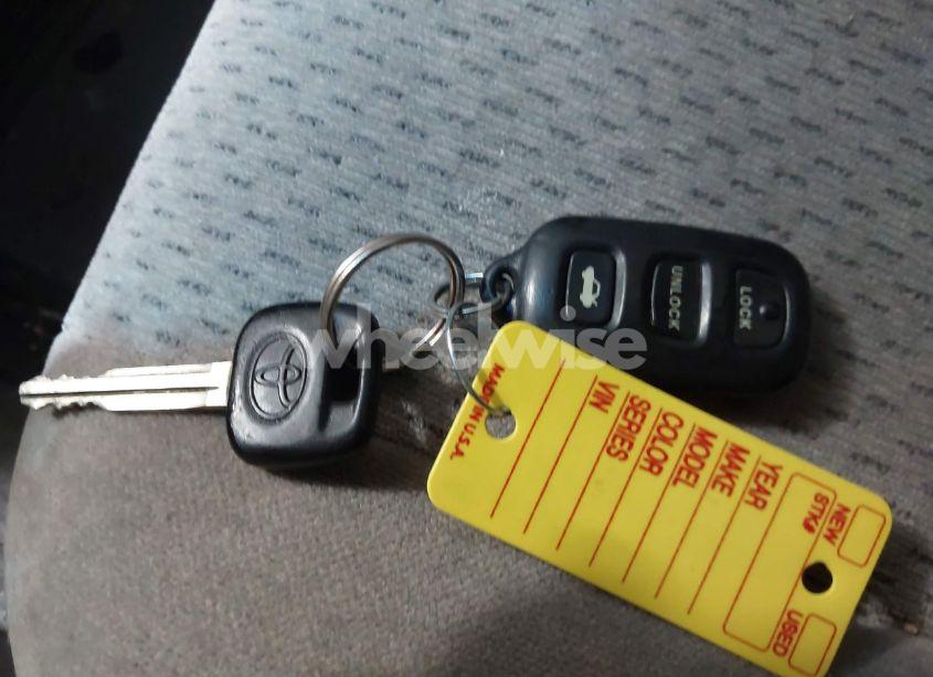 Photo 11 of 2002 Toyota Camry LE (VIN 4T1BE32K42U041331)