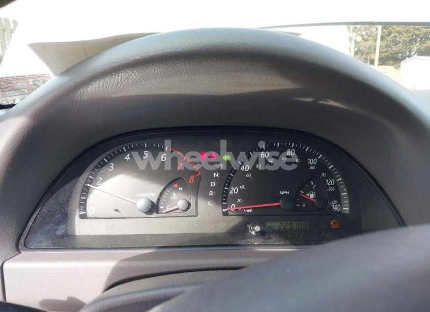 Photo 7 of 2002 Toyota Camry XLE (VIN 4T1BE32K42U043161)