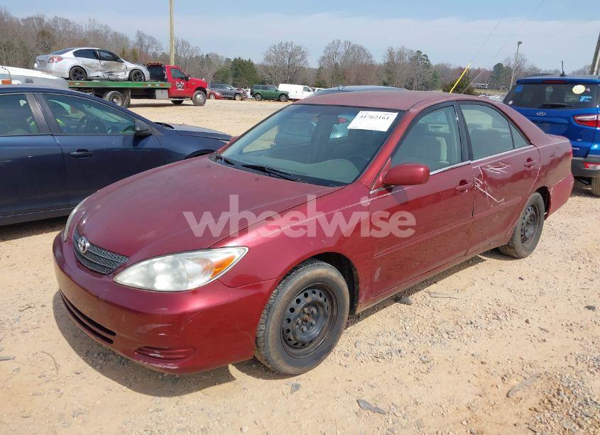 Photo 2 of 2002 Toyota Camry LE (VIN 4T1BE32K42U054130)