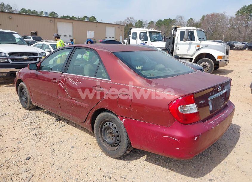 Photo 3 of 2002 Toyota Camry LE (VIN 4T1BE32K42U054130)