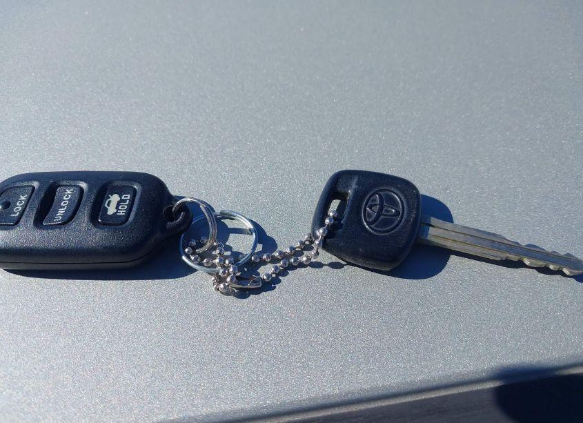 Photo 11 of 2002 Toyota Camry LE (VIN 4T1BE32K42U058081)