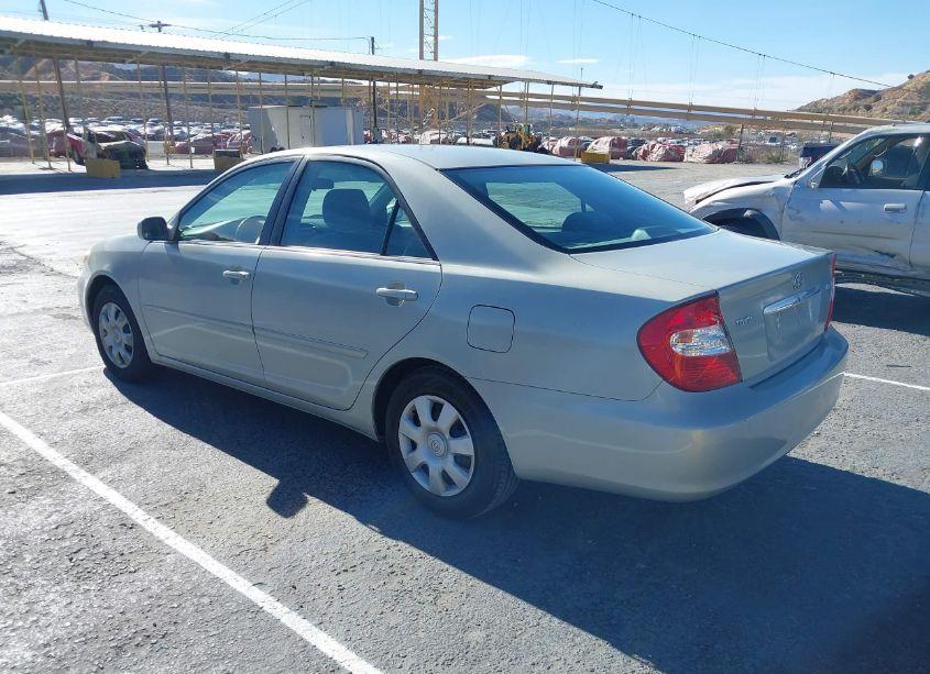 Photo 3 of 2002 Toyota Camry LE (VIN 4T1BE32K42U058081)