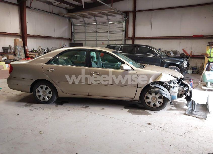 Photo 13 of 2002 Toyota Camry LE (VIN 4T1BE32K42U075897)