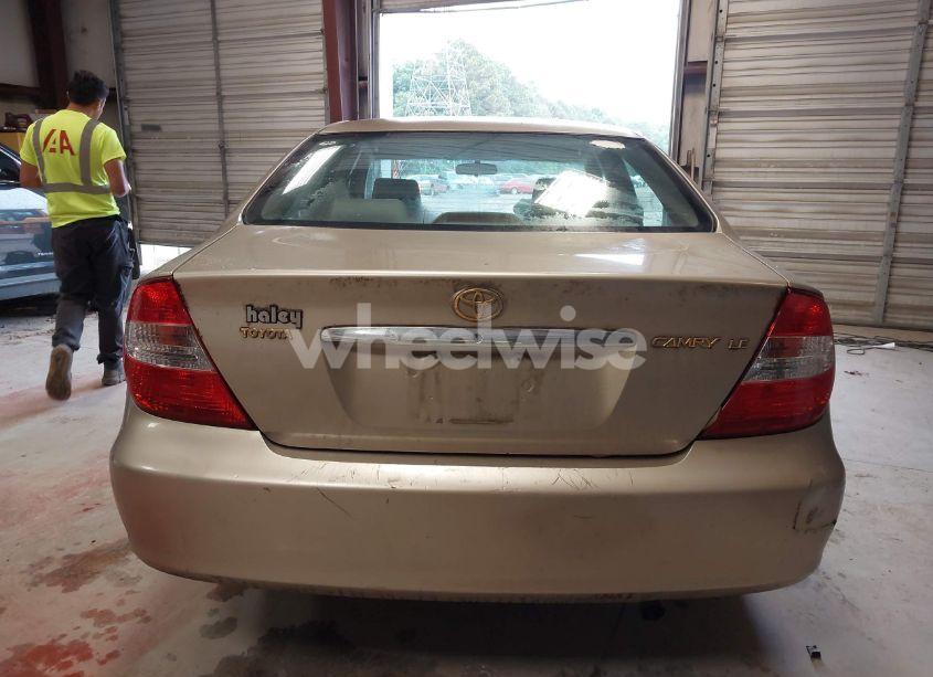 Photo 16 of 2002 Toyota Camry LE (VIN 4T1BE32K42U075897)