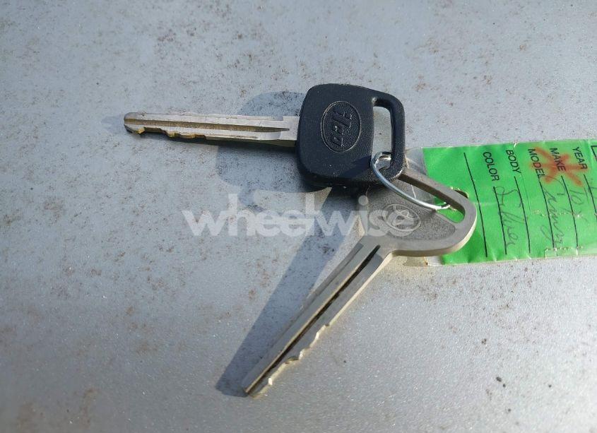 Photo 11 of 2002 Toyota Camry LE (VIN 4T1BE32K42U513897)