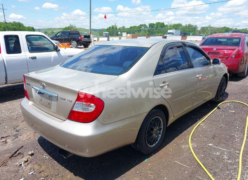 Photo 4 of 2002 Toyota Camry LE (VIN 4T1BE32K42U592181)