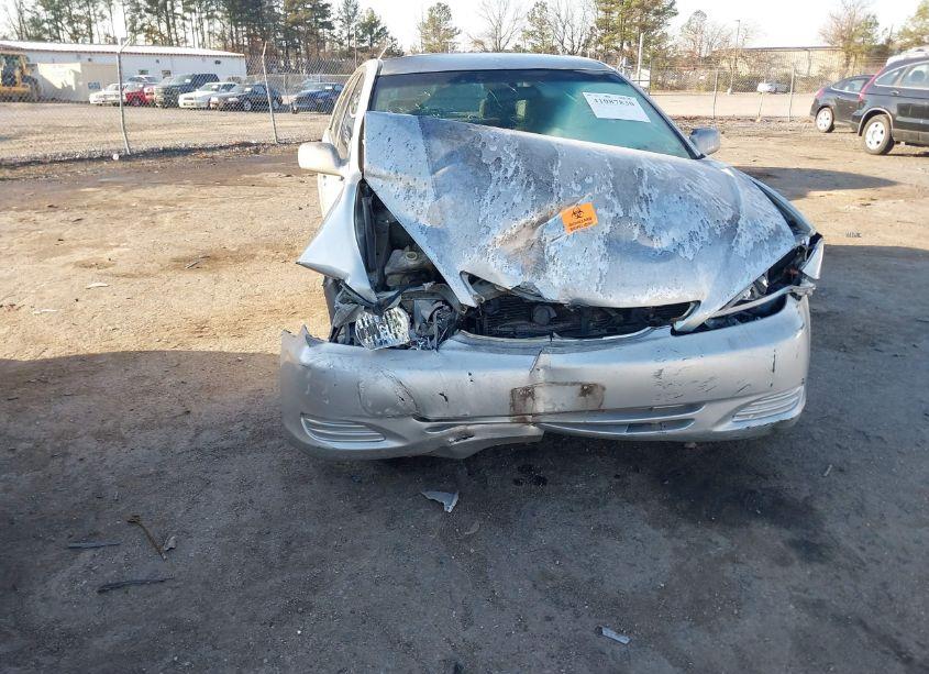 Photo 6 of 2002 Toyota Camry LE (VIN 4T1BE32K42U607732)