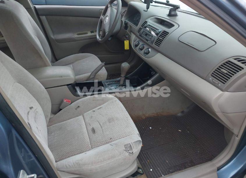 Photo 5 of 2002 Toyota Camry LE (VIN 4T1BE32K42U619685)