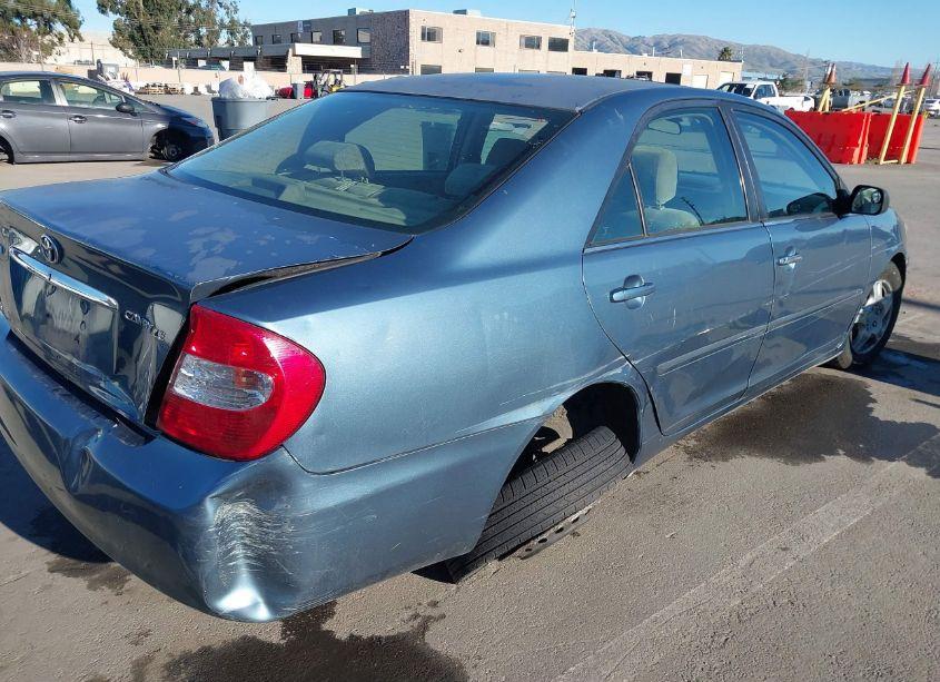 Photo 6 of 2002 Toyota Camry LE (VIN 4T1BE32K42U640407)