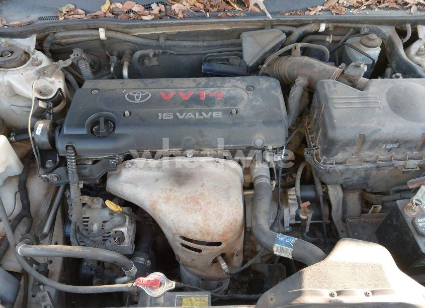 Photo 10 of 2003 Toyota Camry LE (VIN 4T1BE32K43U119611)