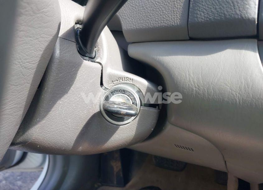 Photo 11 of 2003 Toyota Camry LE (VIN 4T1BE32K43U123125)