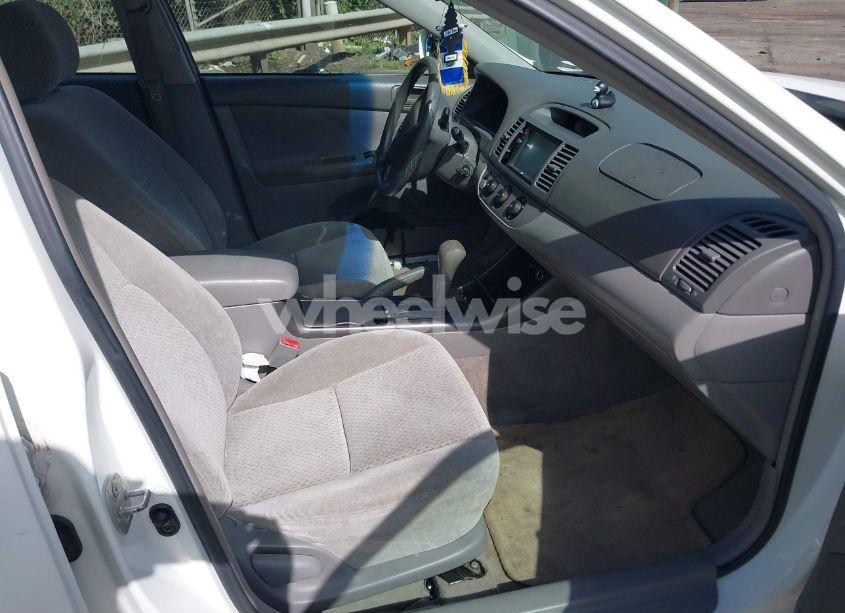 Photo 5 of 2003 Toyota Camry LE (VIN 4T1BE32K43U123125)