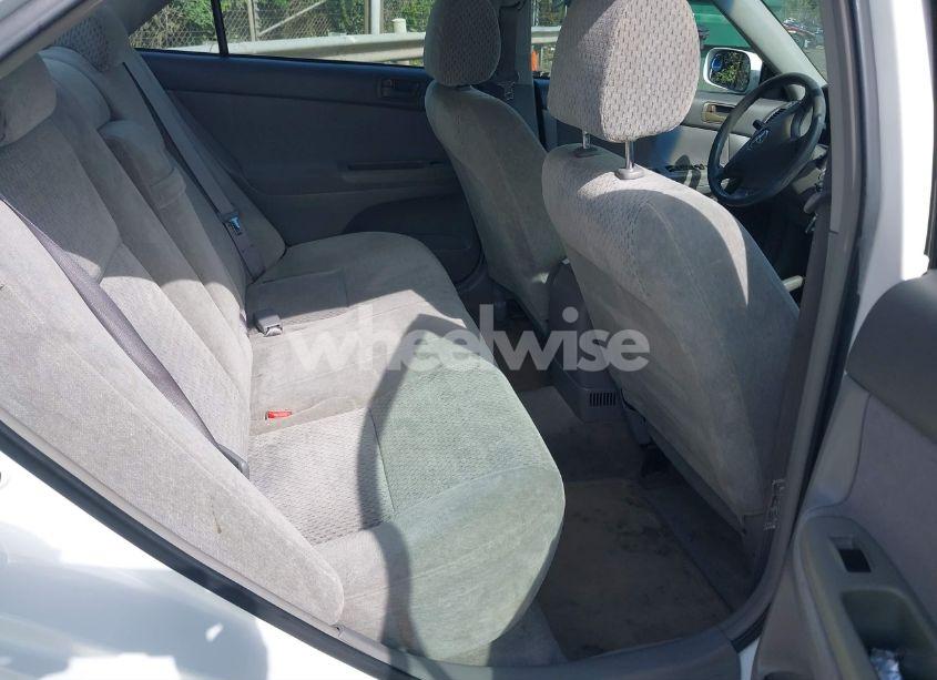 Photo 8 of 2003 Toyota Camry LE (VIN 4T1BE32K43U123125)