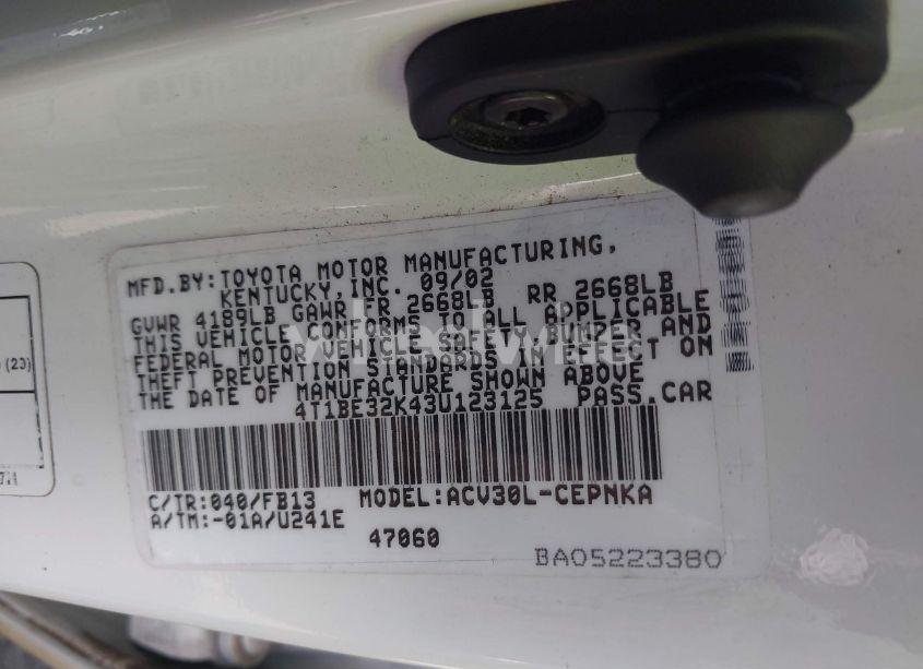 Photo 9 of 2003 Toyota Camry LE (VIN 4T1BE32K43U123125)