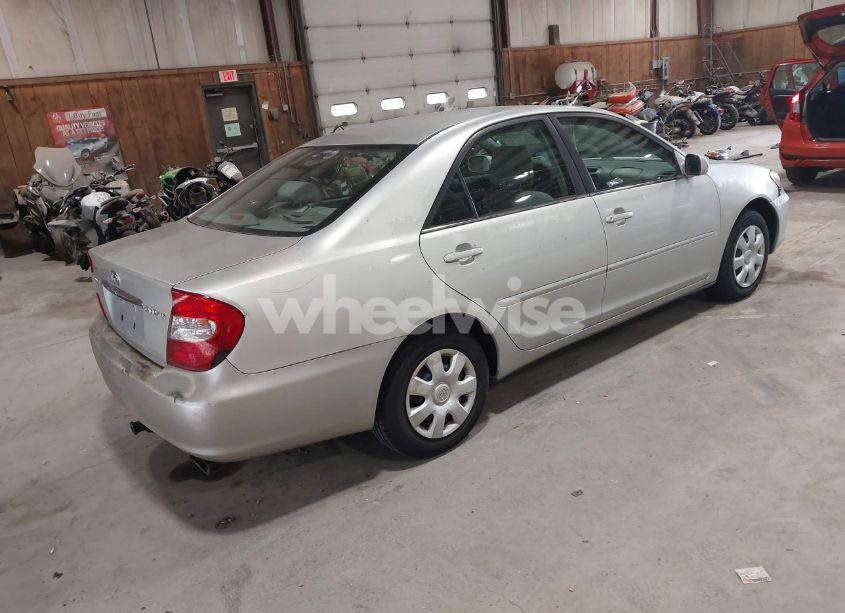 Photo 4 of 2003 Toyota Camry LE (VIN 4T1BE32K43U127840)
